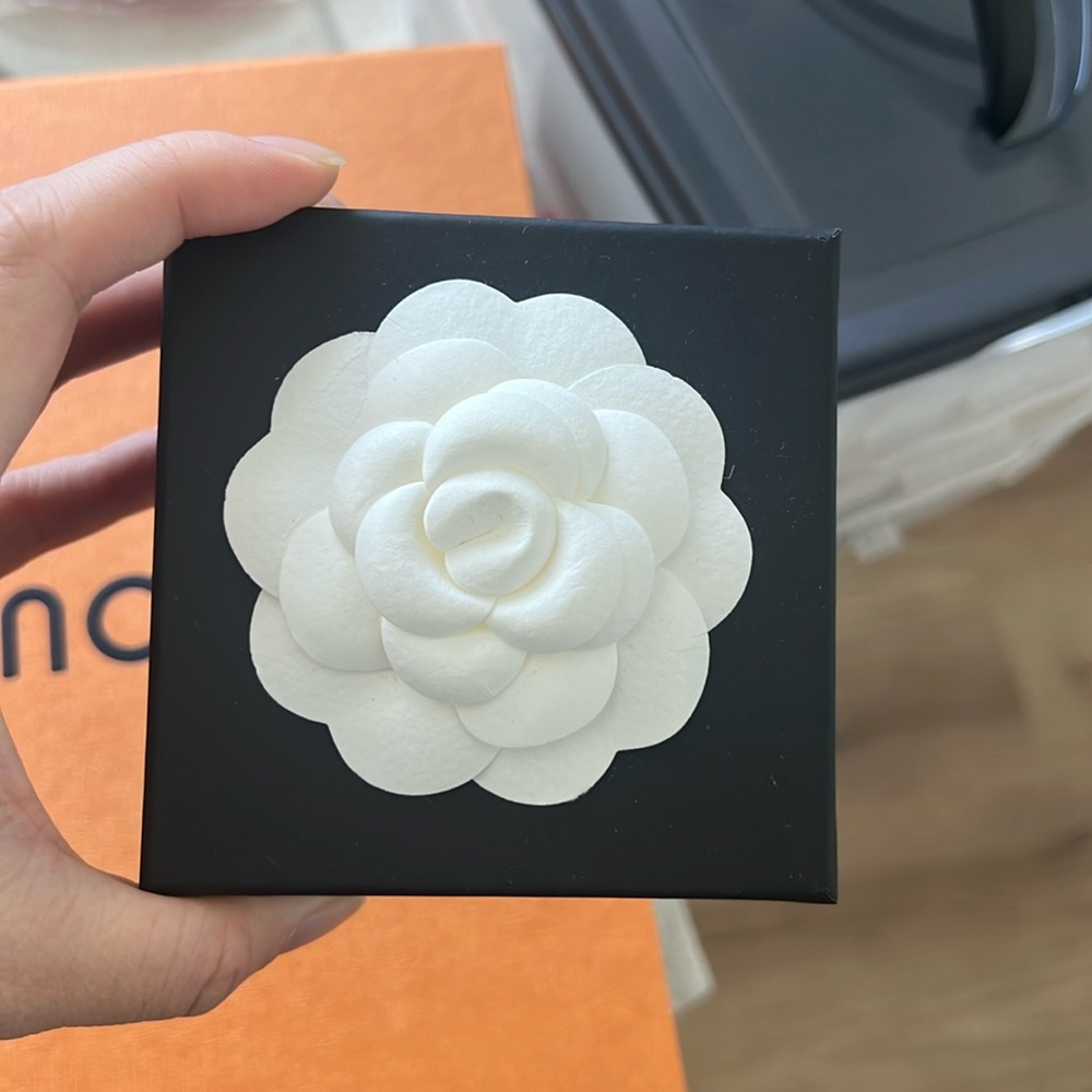 Chanel box